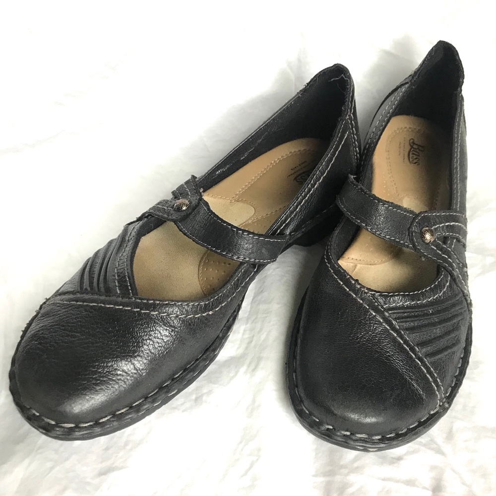 Bass Black Mary Janes Size 8